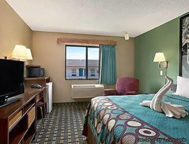 Super 8 By Wyndham Russellville Ngoại thất bức ảnh
